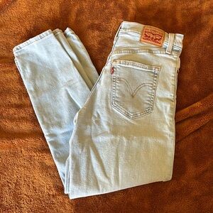 Levi’s Ribcage Straight Ankle Jeans
